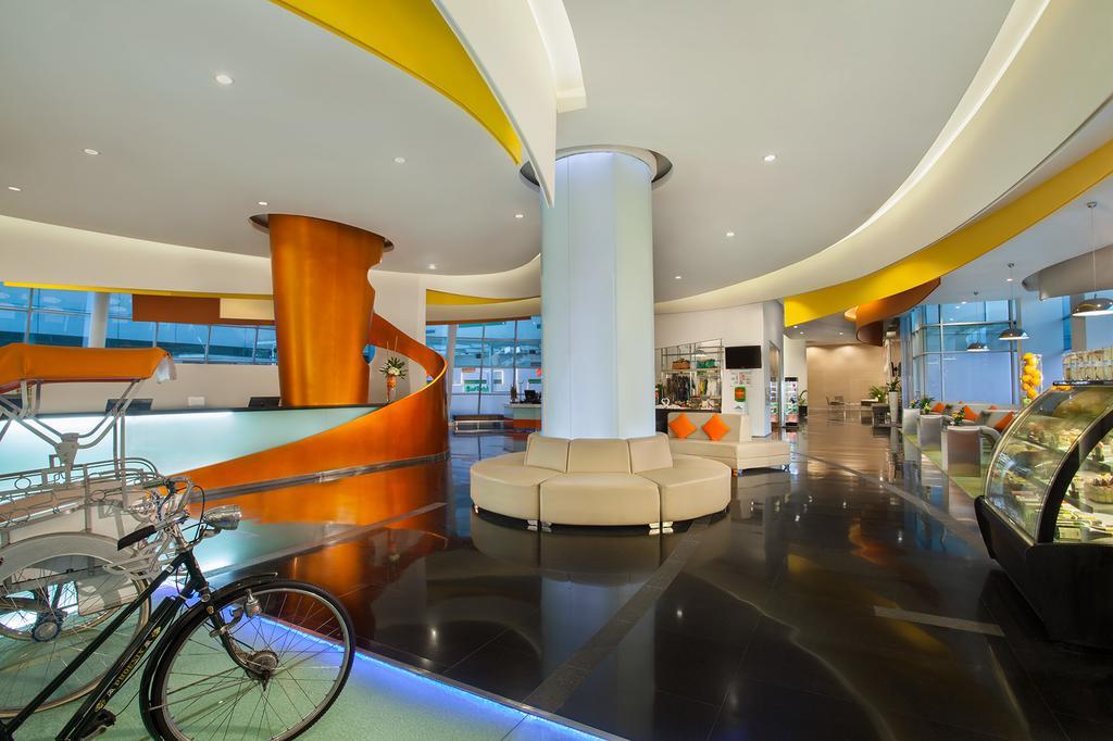 Harris Hotel & Convention Festival Citylink בנדונג מראה חיצוני תמונה